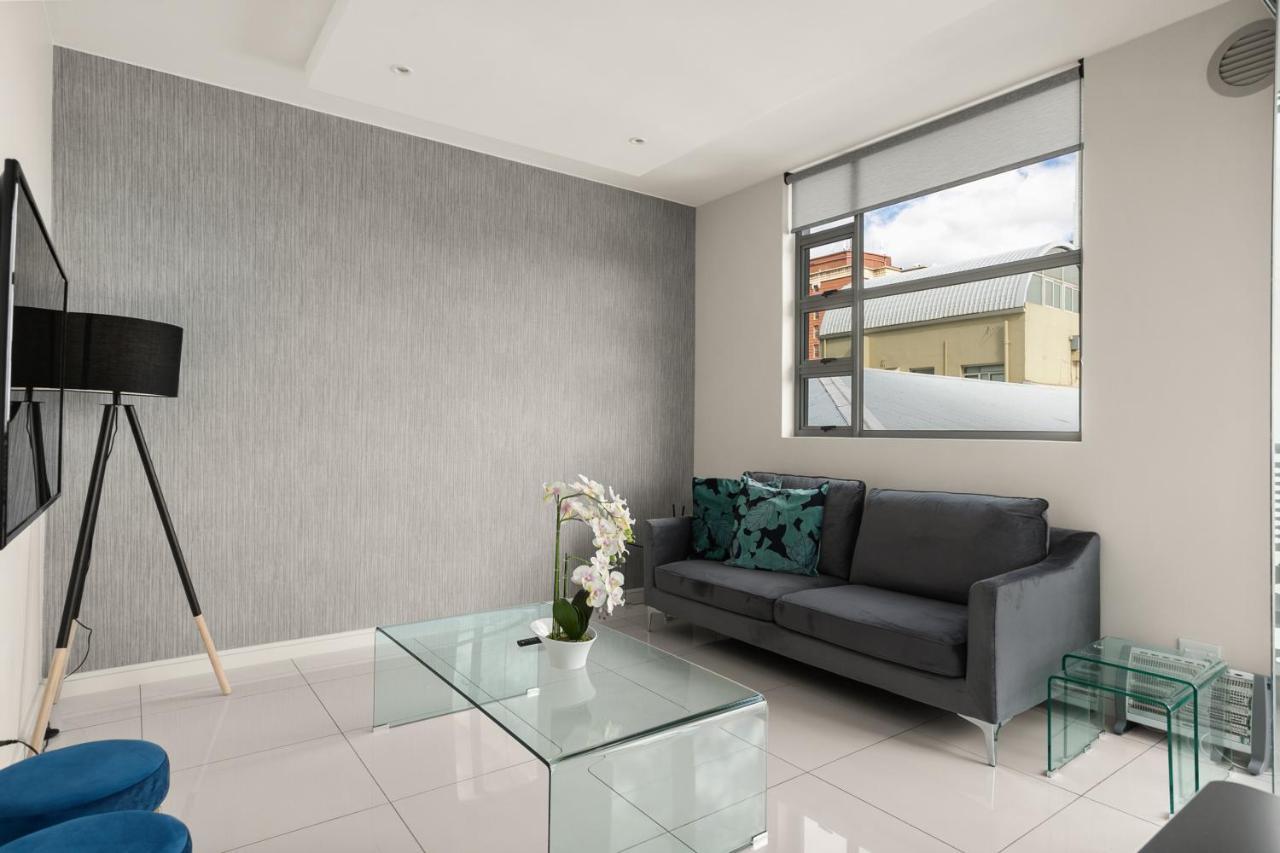 Easy Stay - The Median Rosebank Johannesburg Buitenkant foto