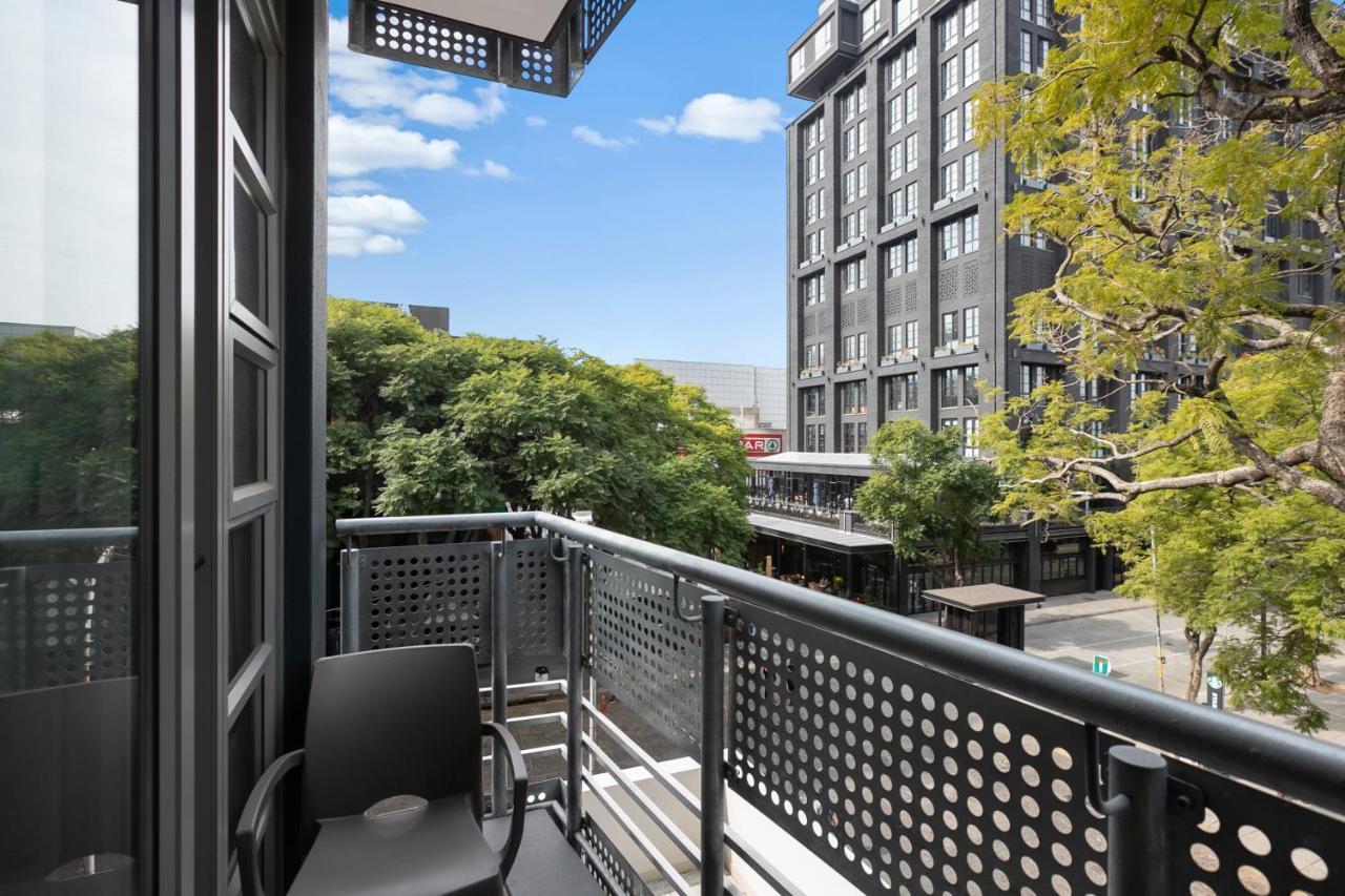 Easy Stay - The Median Rosebank Johannesburg Buitenkant foto