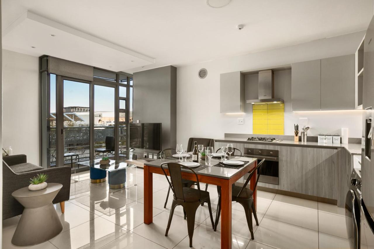 Easy Stay - The Median Rosebank Johannesburg Buitenkant foto