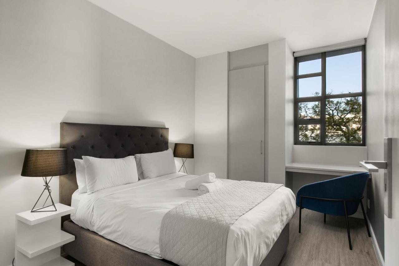 Easy Stay - The Median Rosebank Johannesburg Buitenkant foto