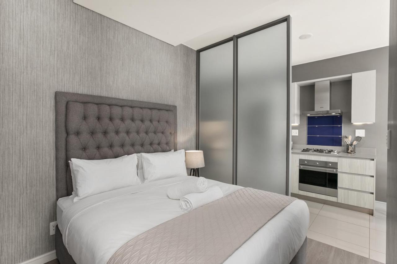 Easy Stay - The Median Rosebank Johannesburg Buitenkant foto