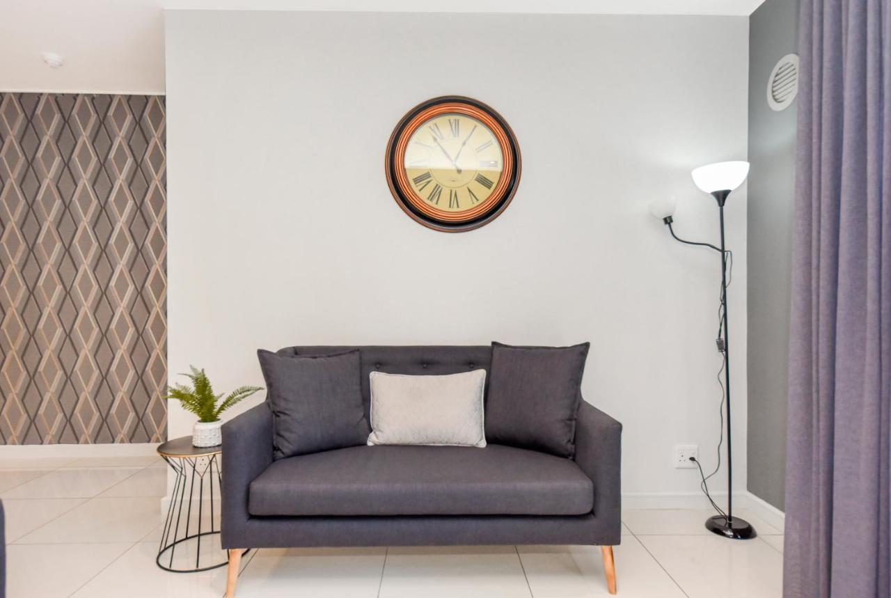 Easy Stay - The Median Rosebank Johannesburg Buitenkant foto