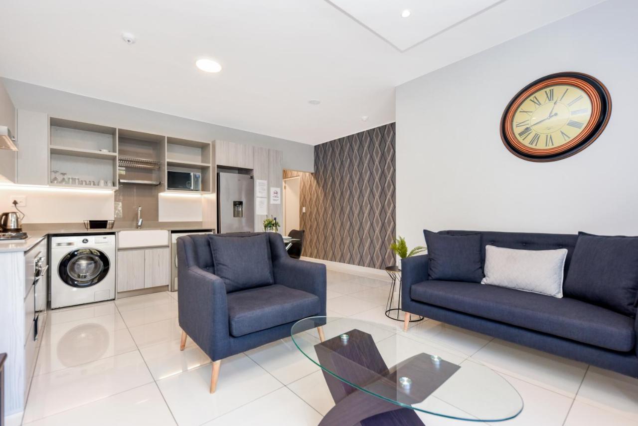 Easy Stay - The Median Rosebank Johannesburg Buitenkant foto