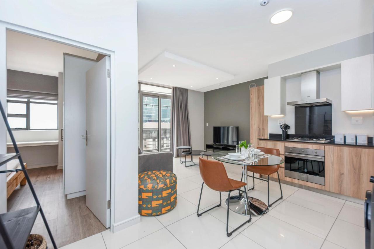 Easy Stay - The Median Rosebank Johannesburg Buitenkant foto
