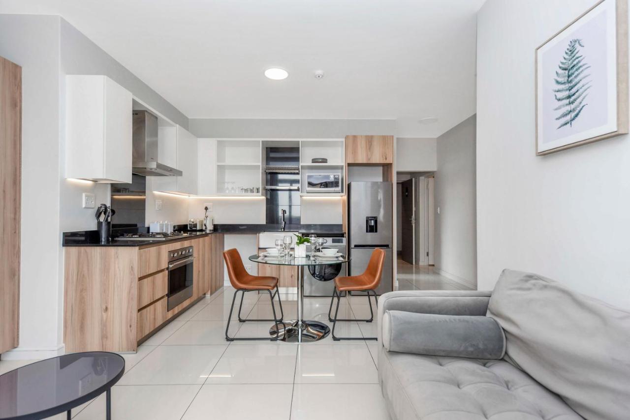 Easy Stay - The Median Rosebank Johannesburg Buitenkant foto