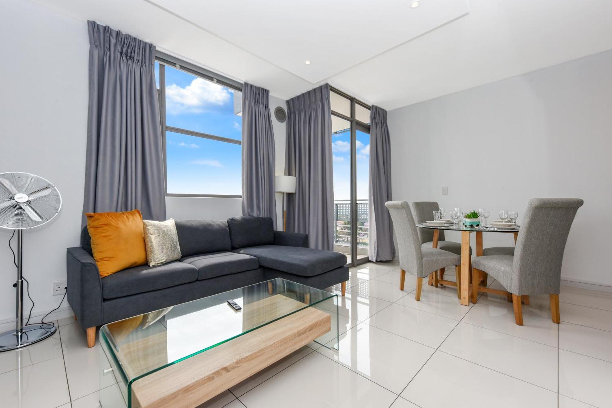Easy Stay - The Median Rosebank Johannesburg Buitenkant foto